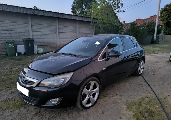 Opel Astra cena 9900 przebieg: 220000, rok produkcji 2010 z Sulmierzyce małe 92